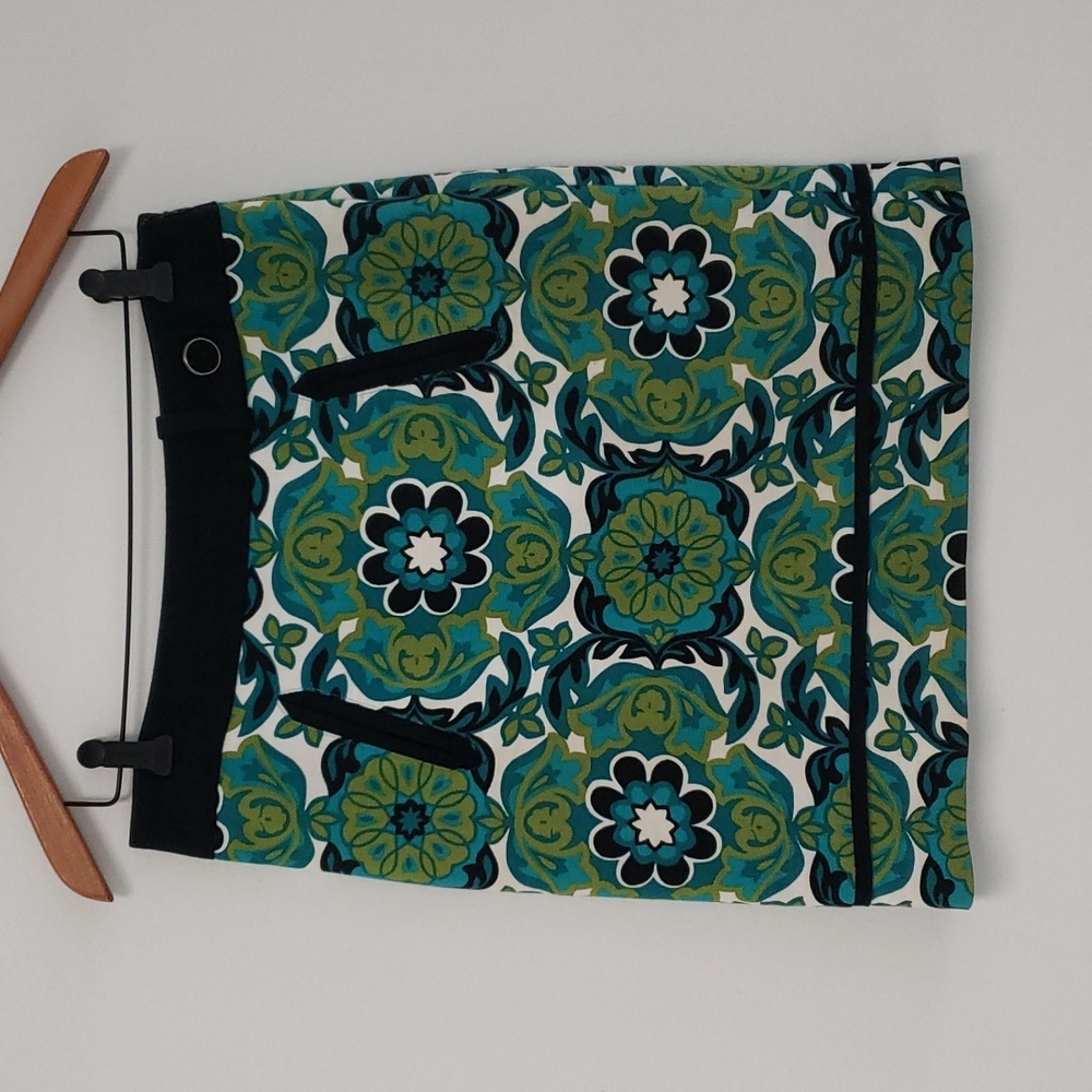 Ann Taylor Silk-Blend Floral Mini Skirt Green Pockets Size 4